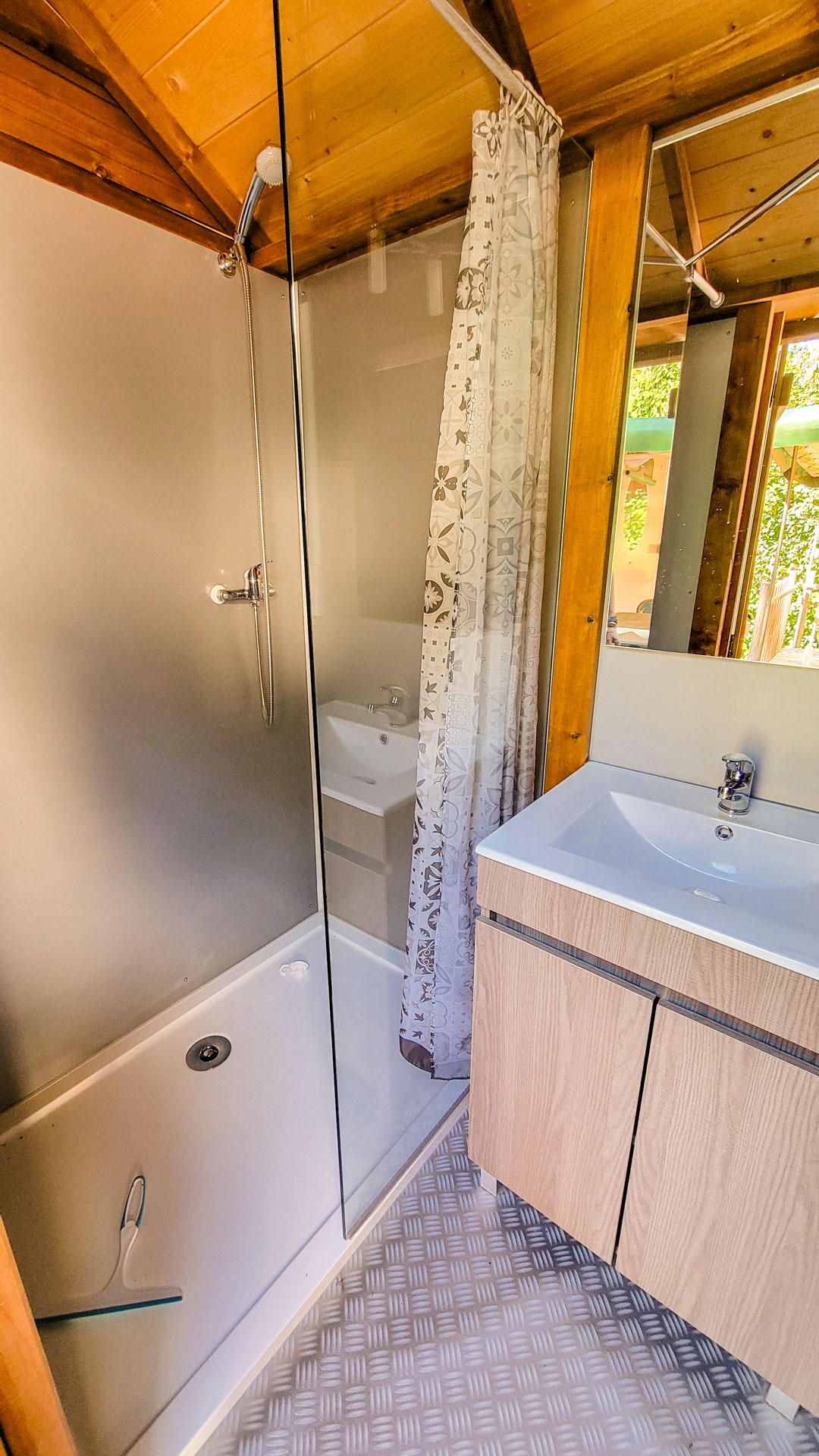 pagan salle de bain douche