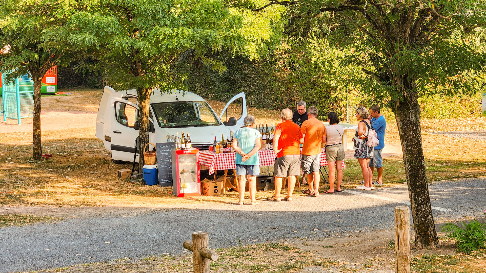 dégustation de vin camping fritillaire