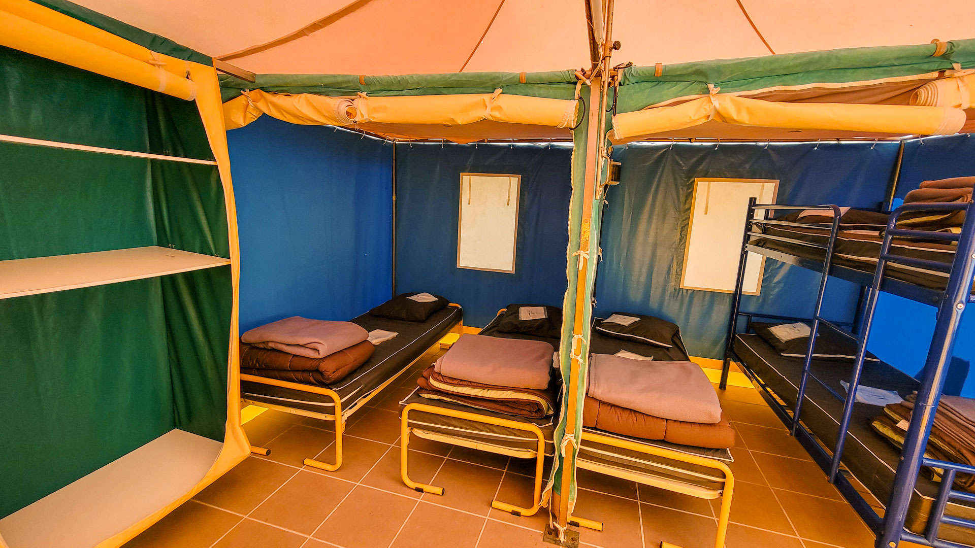 tente kiwi toilée camping la fritillaire chambre